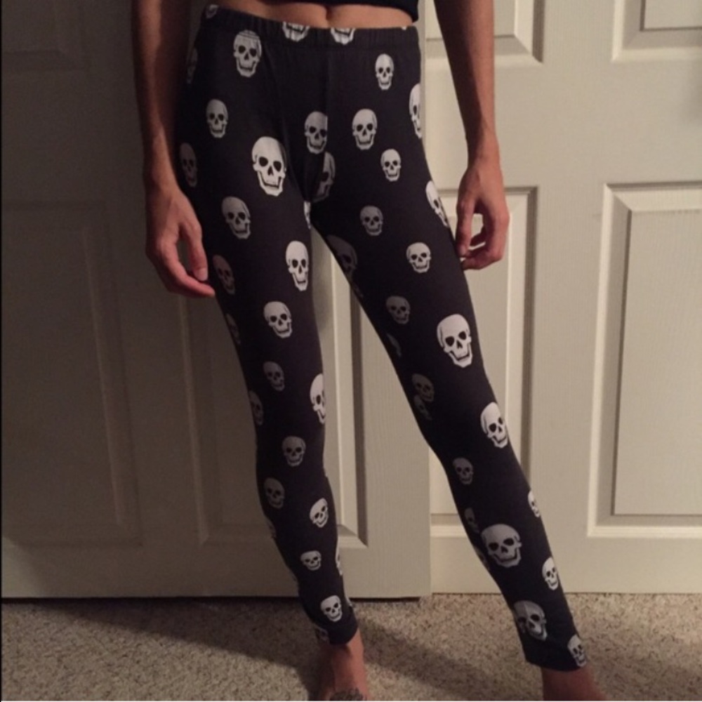 BOGO Small Skull skeleton Halloween leggings